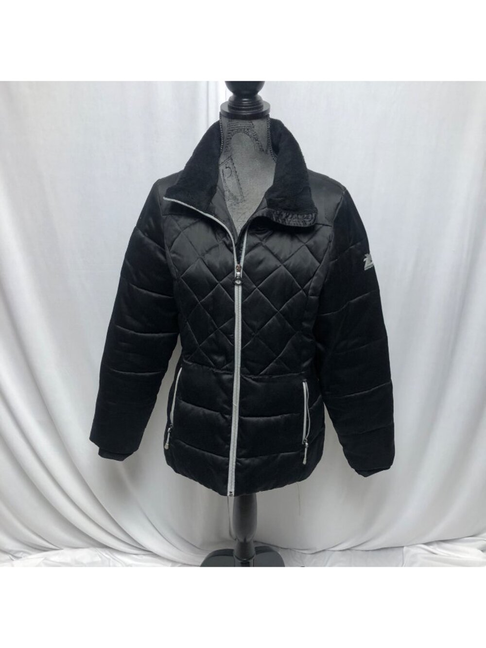 Zeroxposur Winter Coat Womens Size Medium Black Quilted Warm Stylish Jacket
